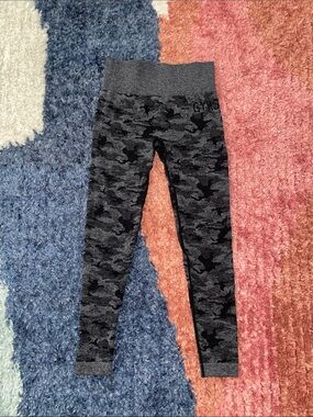 Gymshark Dark Grey Camo Seamless Leggings